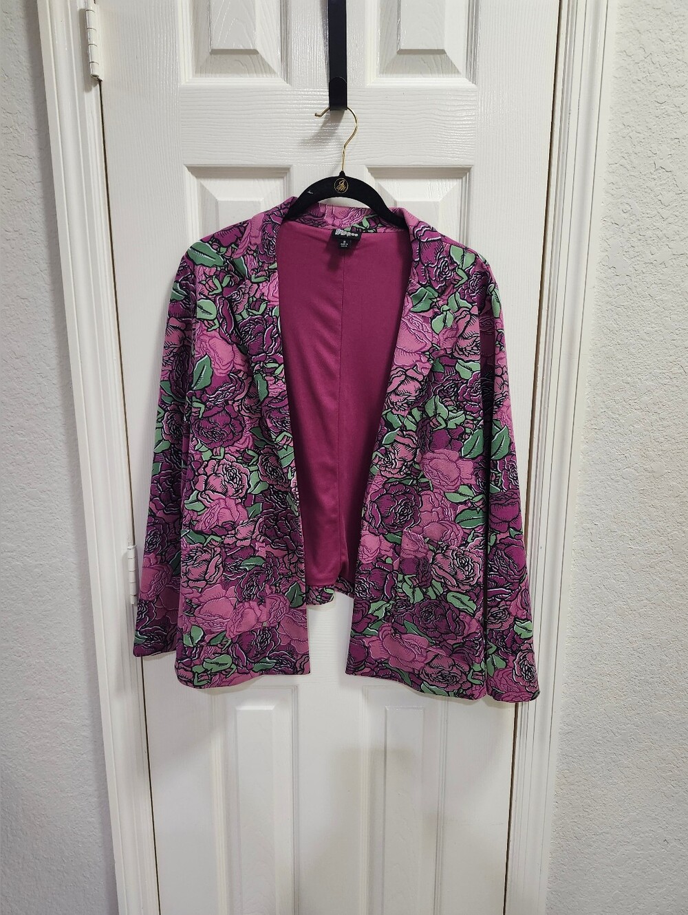 LuLaRoe Pink and Green Floral Open Blazer : Great For AKA Sisters